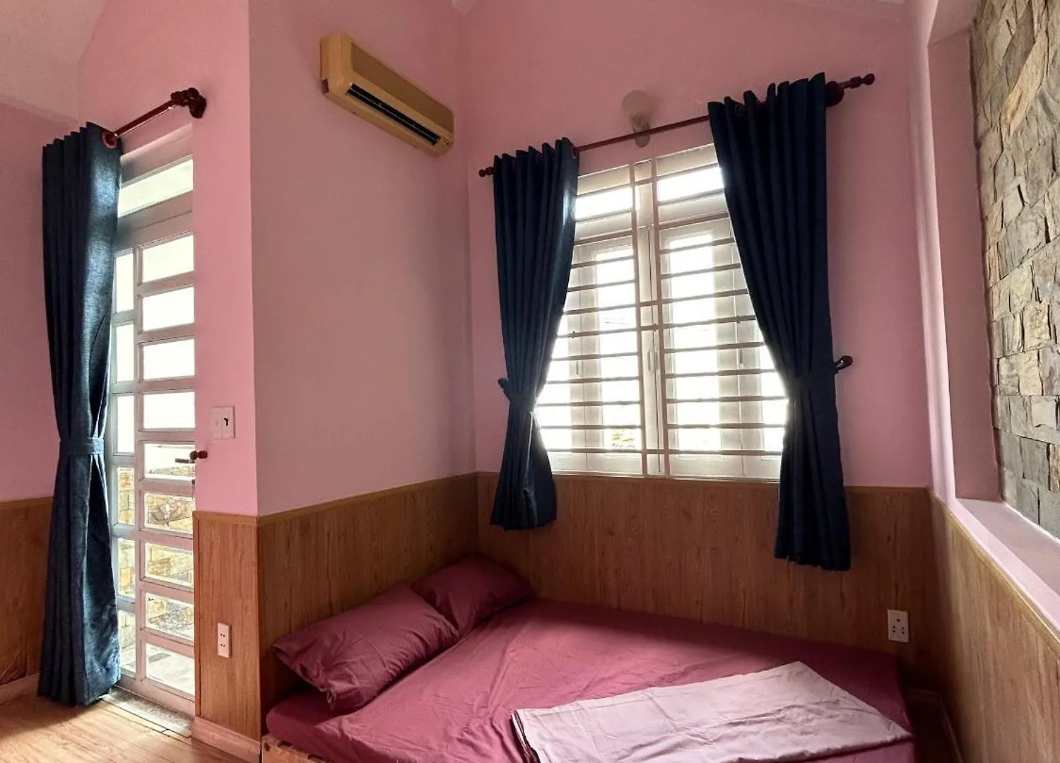 December Homestay Studio Ban Cong Ho Chi Minh City 0*,  Vietnam
